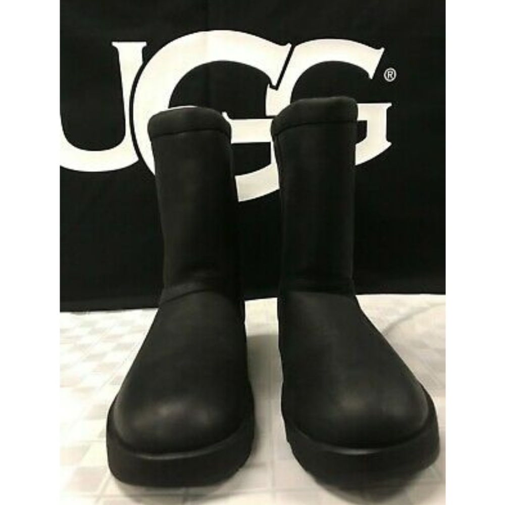 UGG Classic Short
